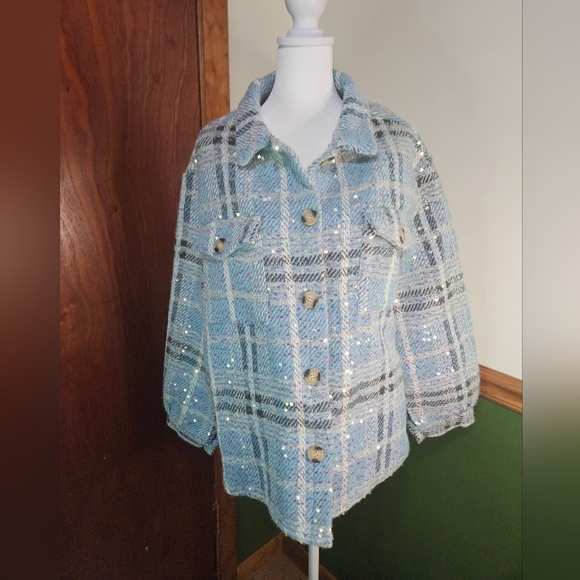 Womens Shacket Size Large - Picture 3 of 9